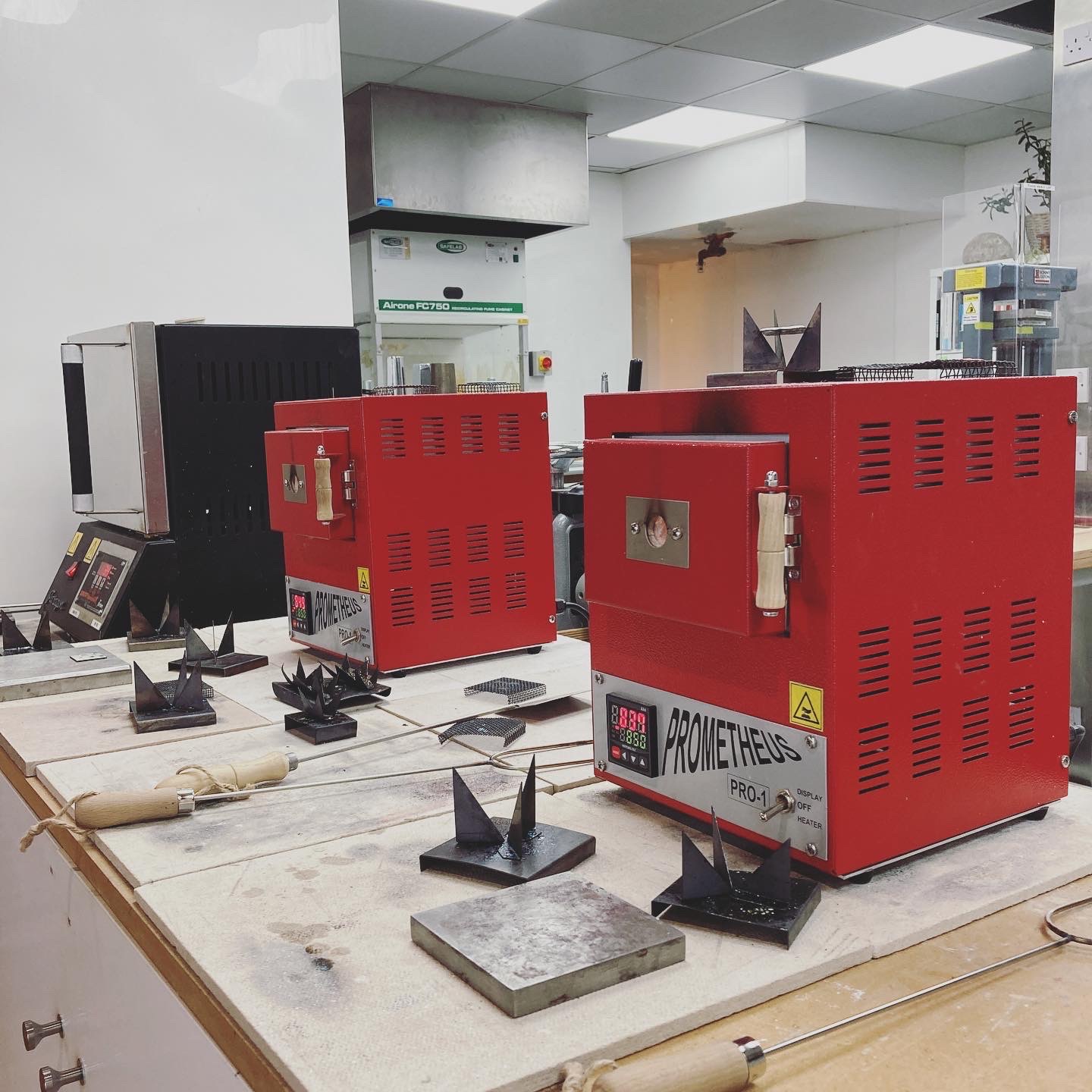 Painting with Enamel & Lustres - Image 8