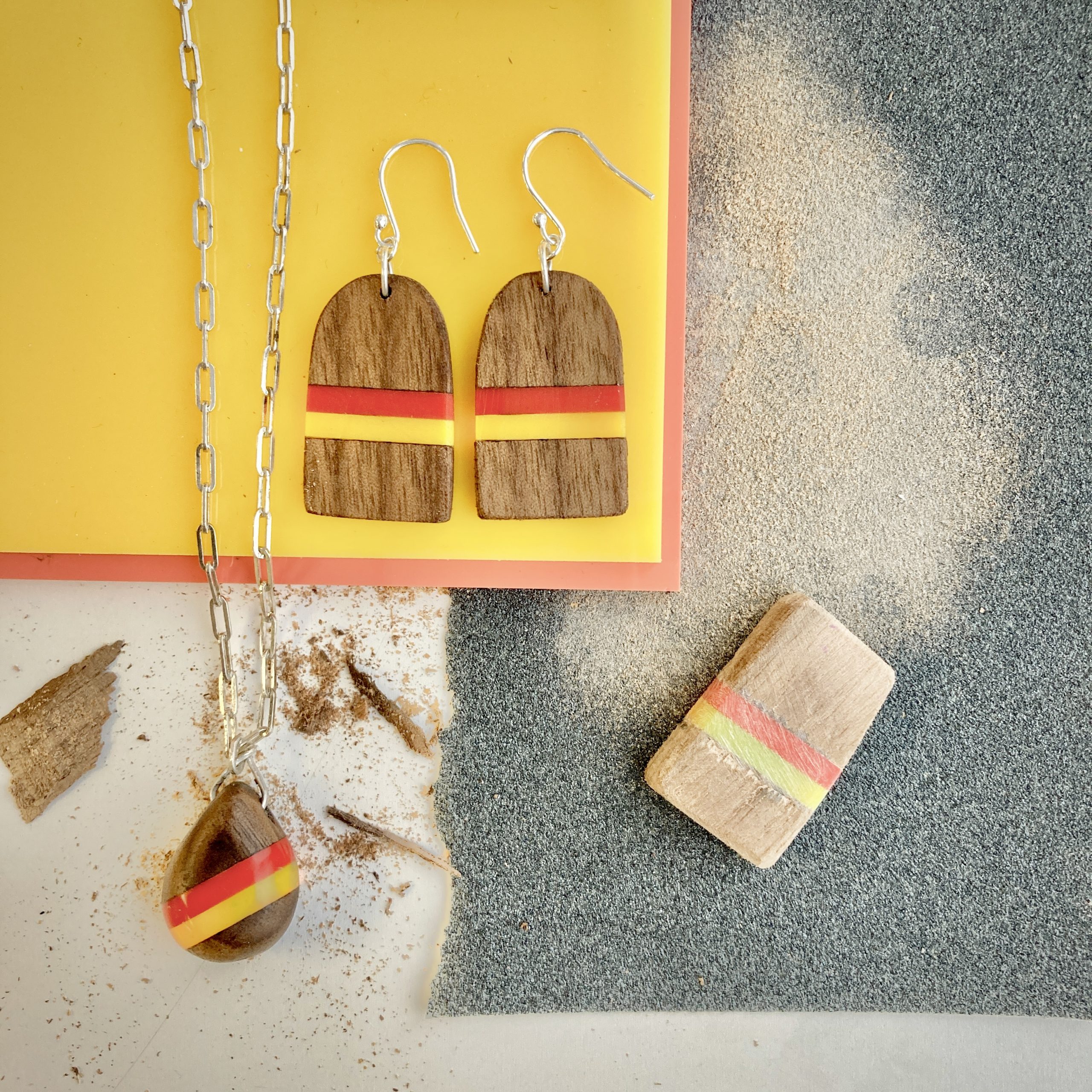 Layered Wood & Acrylic Jewellery Workshop - Image 3